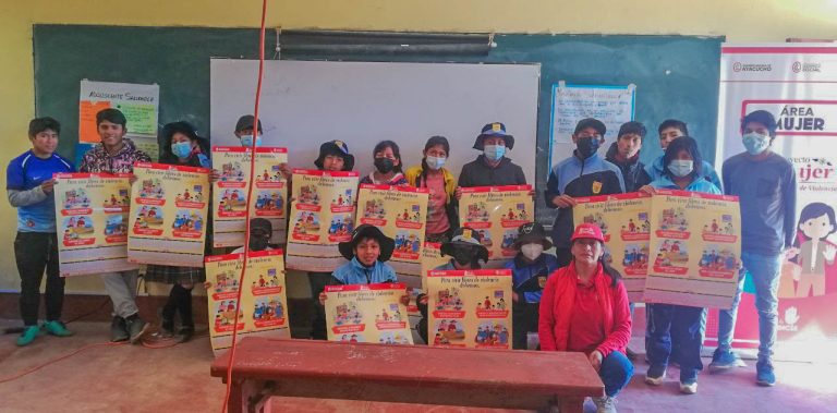 APONGO MUJER 31-08 1